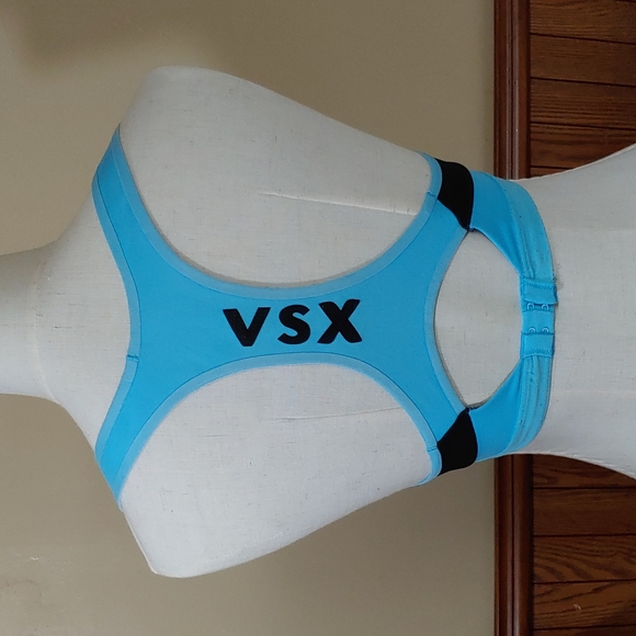 Victoria's Secret VSX Incredible Sports Bra 34C - Picture 5 of 12